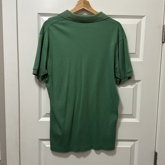 Polo by Ralph Lauren

Size Medium

Stain Free
Smoke free home - Picture 3 of 3